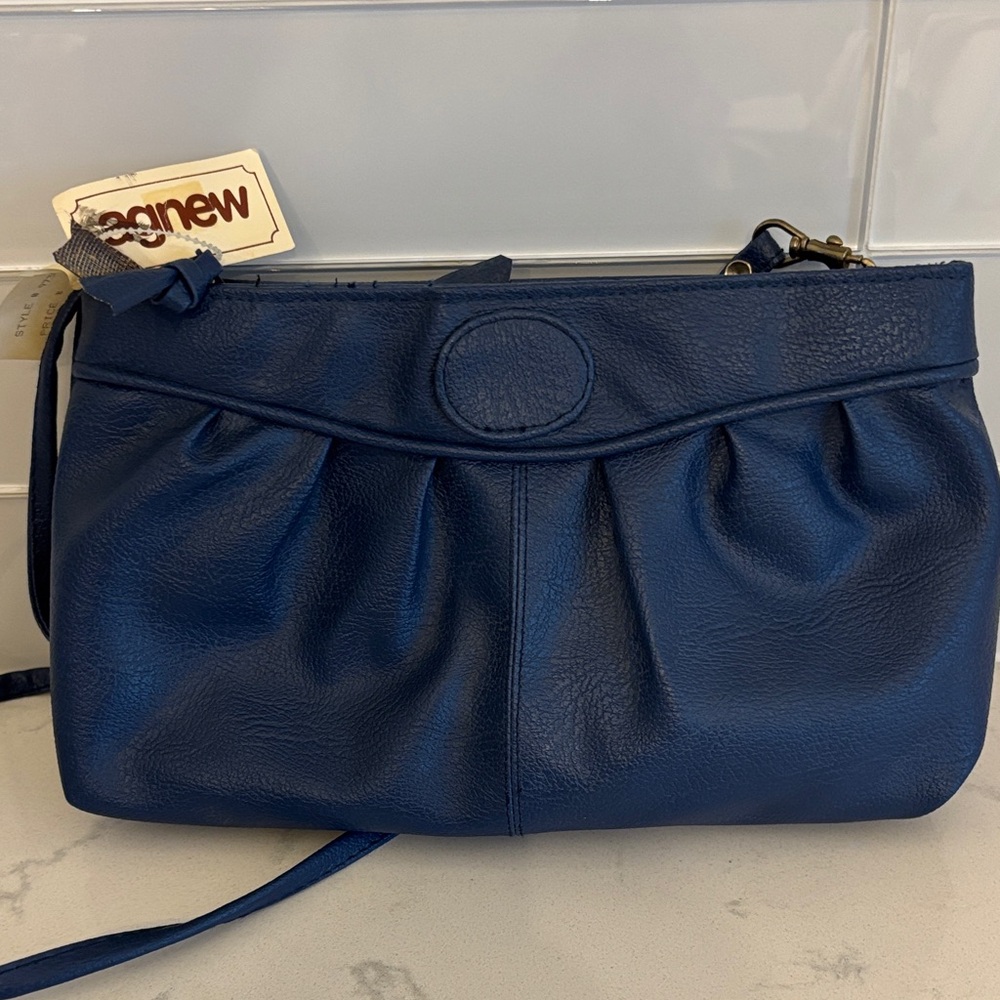 Vintage Agnew Navy Pebbled Crossbody Bag - Picture 2 of 11